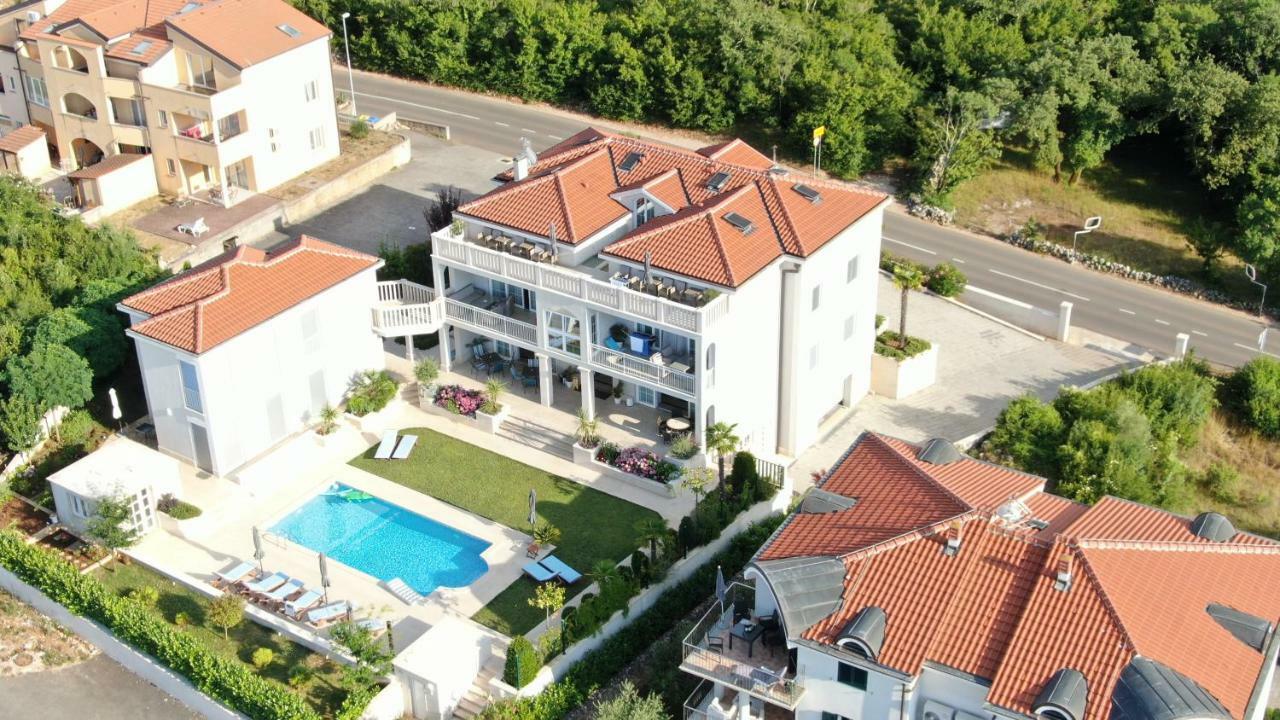 Luxury Apartments Vila Carissa มาลินสกา ภายนอก รูปภาพ